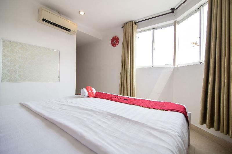 Reddoorz @ Ben Thanh Market 4 3* TP. Hồ Chí Minh